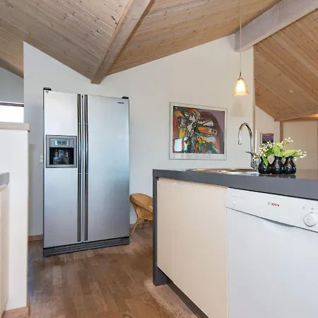펜션 Four-bedroom Holiday In 6 *