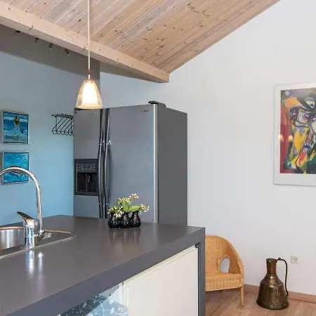 Four-bedroom Holiday In 6