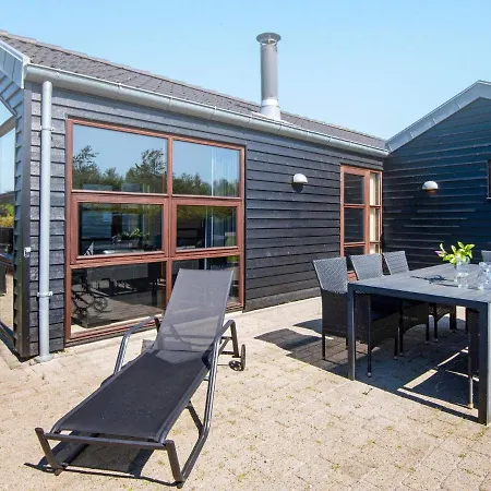 펜션 Four-bedroom Holiday In 6 *